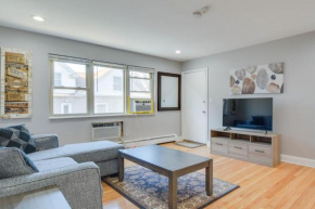 Chicago Vacation Rental Condo 11 Mi to Downtown